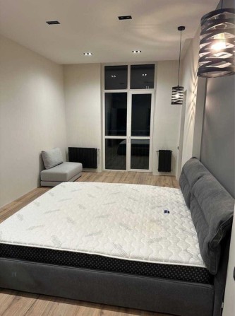 Сдам 2х комн квартиру в новострое бизнесс класса ЖК Ключ - фото 1