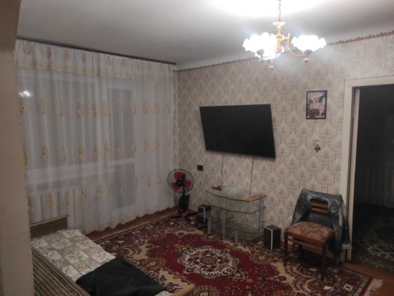 Здаю чудову, затишну 2 кімнату квартиру (рн. Центральний ринок) Николаев