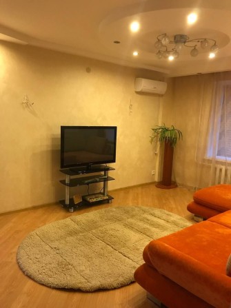 Здам однокімнатну квартиру в корабельному районі Металургів. - фото 1