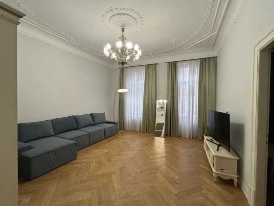 Оренда 4-кімнатної квартири вул. Стецька (бічна вул. І. Франка) Львов