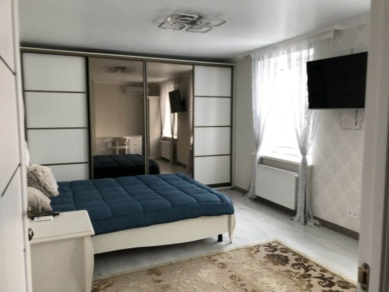 Довгострокова оренда 2_ї квартири. Вул.Келецька біля Сільпо. Зарванці