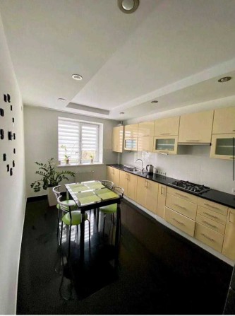 Оренда 3 кім. квартири вул. Варшавська - фото 1