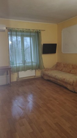 Сдам студию метро Масельского 50 метров - фото 1