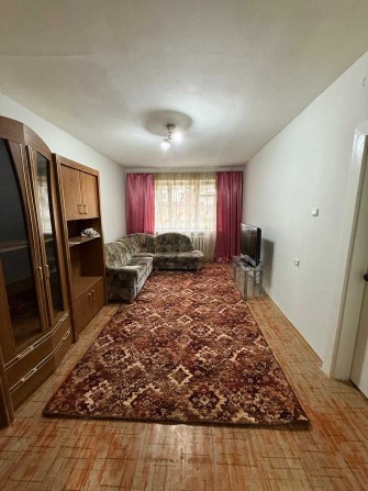 здам трикімнатну квартиру - фото 1