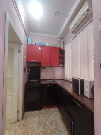 Срочно 2 х ком.квартира по ул.Водопроводная/ ЖД Вокзал/Привоз. - фото 1