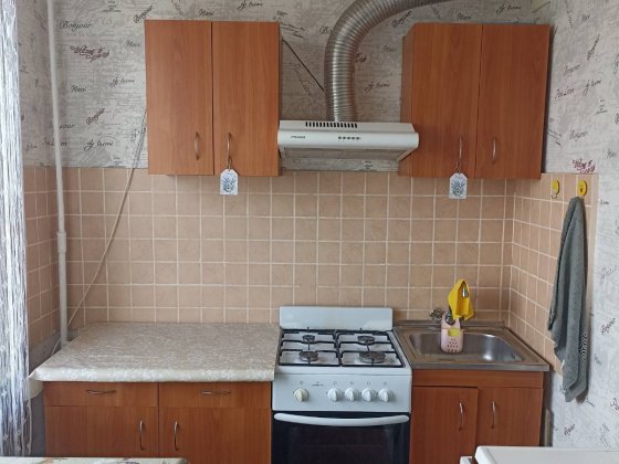 Сдам 1 комн 34м метро Метростроителей -Спортивная Харьков