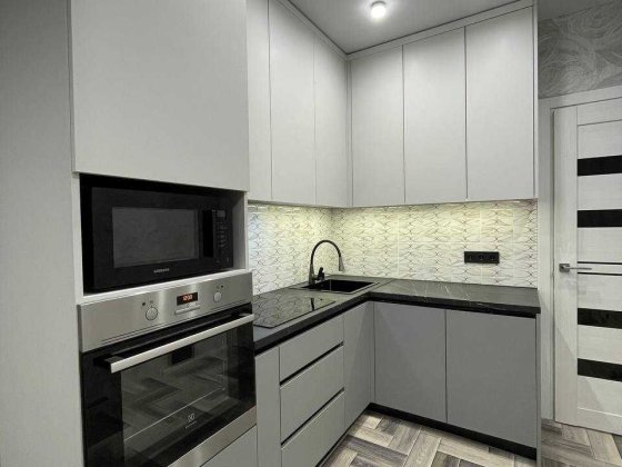 Первая сдача. Мира 43. Новострой. S=42м2. Харьков