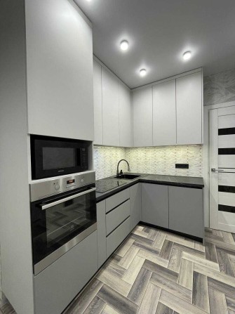 Первая сдача. Мира 43. Новострой. S=42м2. - фото 1