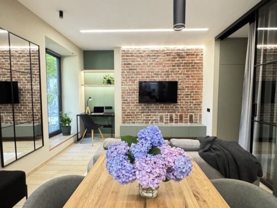 Інстаграмна 2 х км квартира Львів