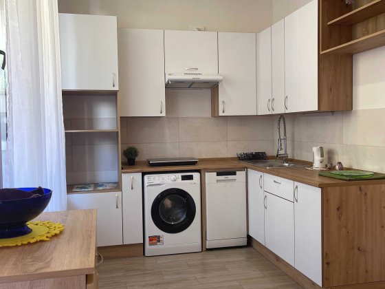 Сдам кухню студию и спальню (евродвушка) в центре города! Евроремонт! Одеса