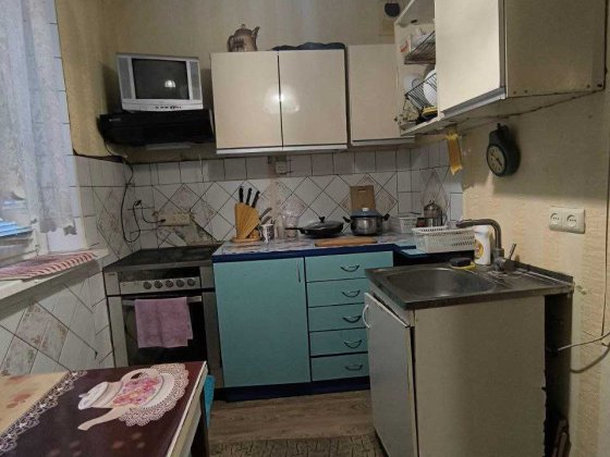 Сдам 3 х.комнатную квартиру на Луи Пастера Роганском ЖМ. Харків