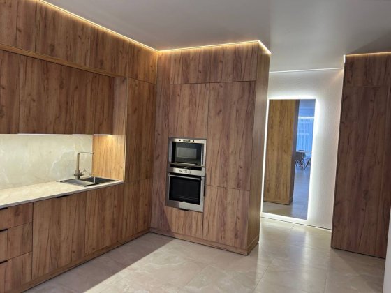 Здається в оренду 4-кімнатна квартира Львов