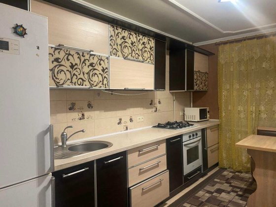 Здам в оренду 2 к/к, р-н Намив, вул. Озерна Миколаїв