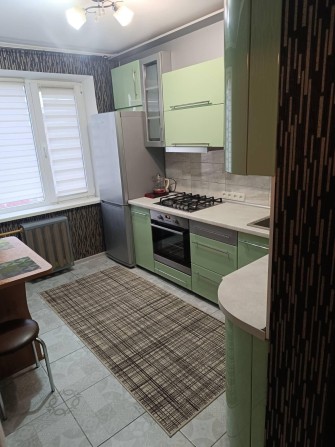 Здам трикімнатну біля Урожаю! - фото 1