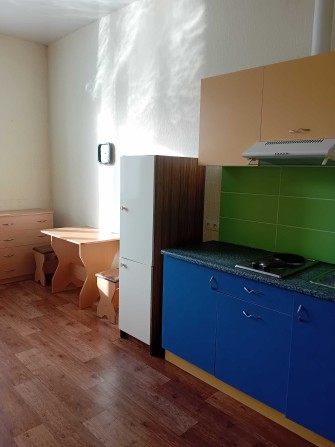 Здам гостинку в жк "Улюблений дворик" на тривалий термін - фото 1