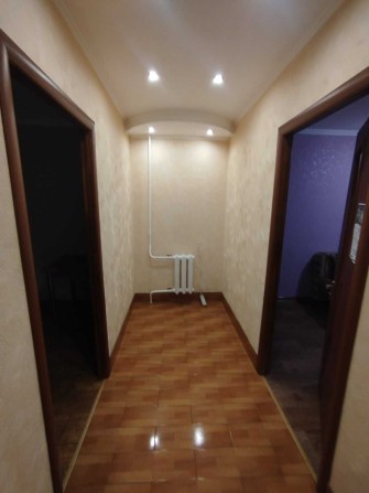 Новострой 2 к.кв.-Сахарова 38-газ-2 лоджии-гардеробная-кирпичный дом. - фото 1