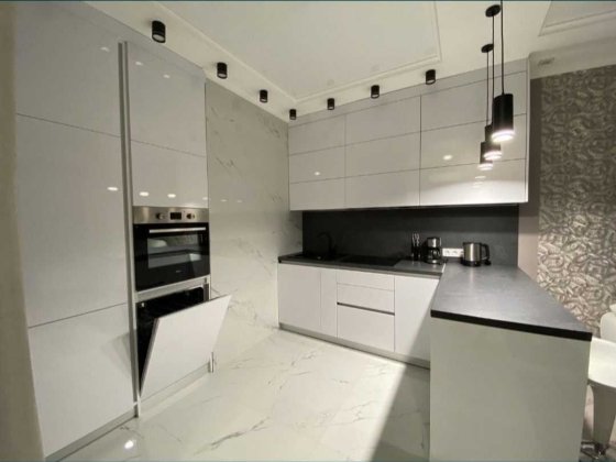 Долгосрочно в жимчужине на Каманина Одеса