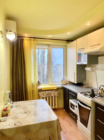 Сдам 2 комнатную квартиру. - фото 1