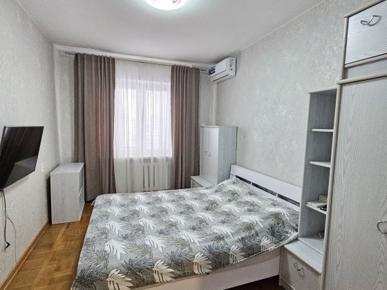 Сдам 2х ком квартиру на Добровольского / Макдональдс