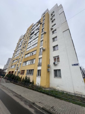 Сдам 2х комн. квартиру- студию пер. Искринский, 19ж - фото 1