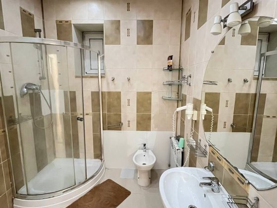 Сдам 2х комн квартиру в самом центре Харькова м. Ярослава Мудрого Харків