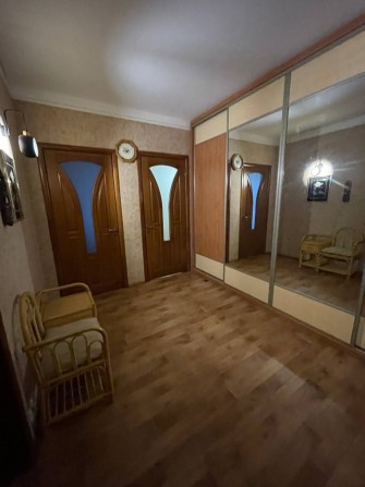 Сдам 3 комнатную квартиру,Садовый проезд.Метро Дворец спорта. - фото 1