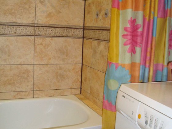 Сдам 2 кварт ул.Андреевская(Кубасова),41 косм рем,1/5 сталинка ц5500 Харків