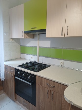 Сдам 2-х комнатную на Исцака Рабина,дом 2 - фото 1