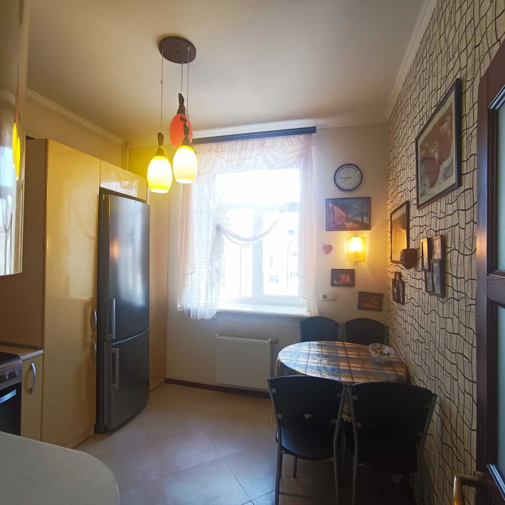 D1A Сдам 2к.кв. Холодная Гора. Автономное отопление. Гараж. - фото 1