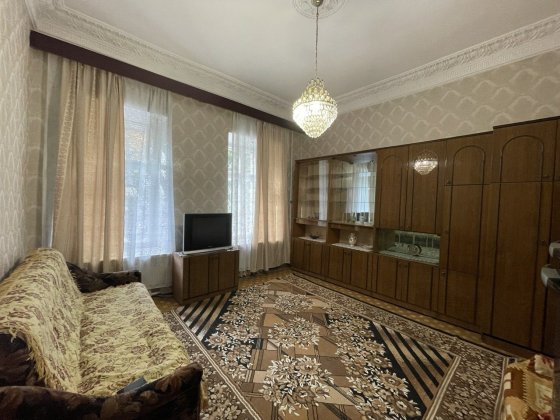 Сдам 2к кв  центр Александровский проспект Книжка