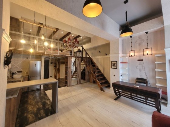 Сдам студийную дизайнерскую квартиру 65метров, метро Научная. Космичес Харків