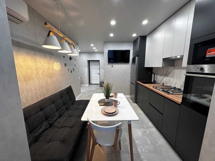 Сдам в аренду стильную 1к квартиру ЖК Днепровская Брама 2 Слобожанский - фото 1