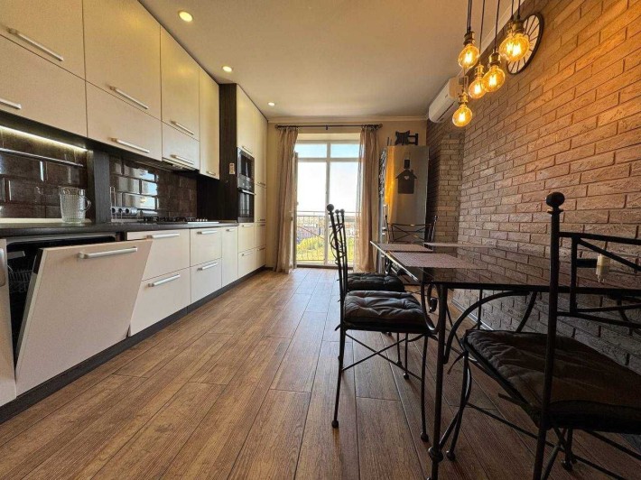 Затишна 2к + кухня-студія у Калиновій Слободі - фото 1