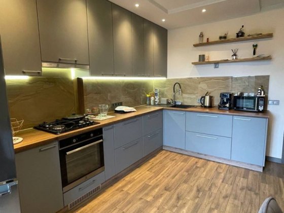 Оренда  двокімнатна квартира Калинова Слобода Криховцы