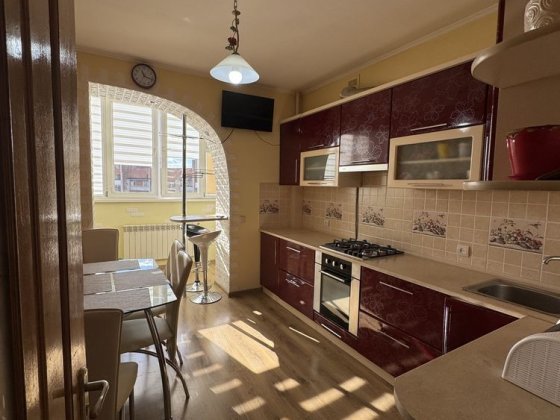 Здаю в оренду 2 кімнатну квартиру Угринов