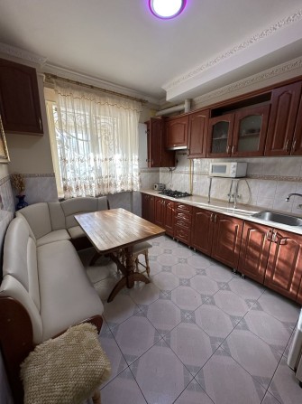 Оренда 3 кімнатна квартира з власним подвірʼям вул. Тисменицька - фото 1