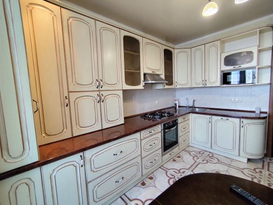 Довгострокова орендапросторої квартири в ЖК Софія Сіті вул.Південна 7