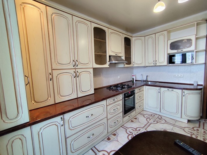 Довгострокова орендапросторої квартири в ЖК Софія Сіті вул.Південна 7 - фото 1