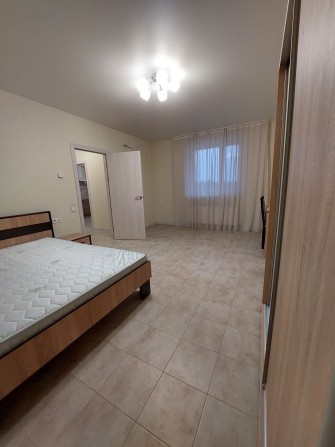 Перша здача в оренду! 1 кімнатна квартира 3 зупинки від ТЦ SoFiа moll - фото 1