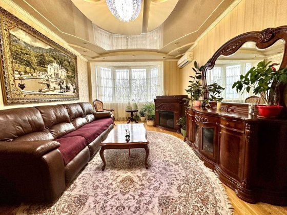 Оренда квартири  5 кімн.,ЖК Празький, пров. Софіївський 17/25 Петропавловская Борщаговка