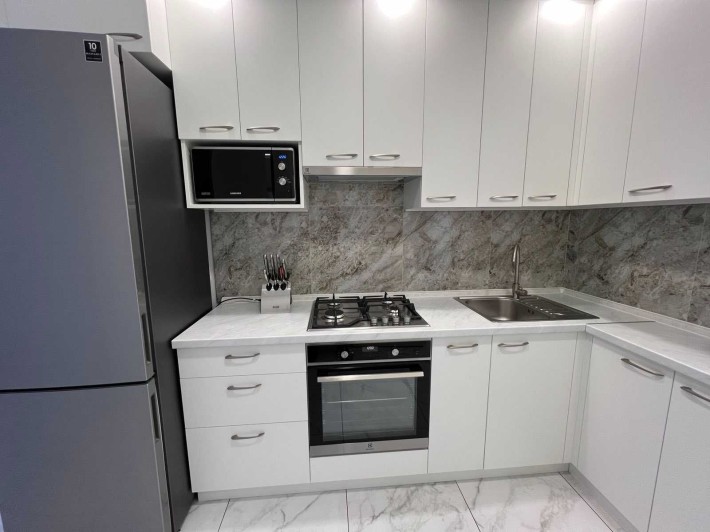 Здається в оренду 1-кімнатна квартира з терасою ЖК Софія - фото 1