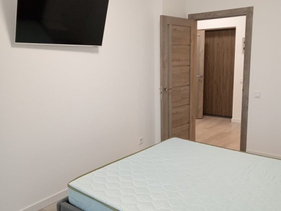 Київ, вул. Метрологiчна 107 г, 41 кв.м., 7 поверх. ЖК Кришталеві джере