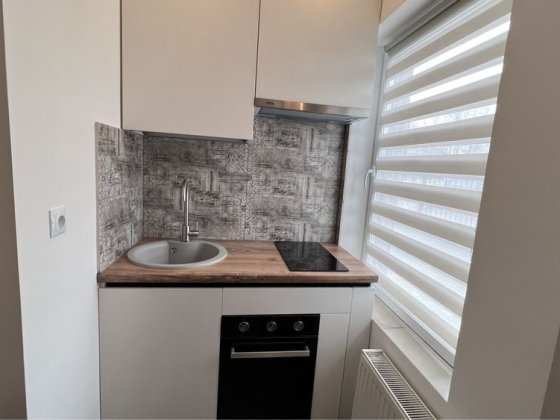 Оренда квартири студии с.Хотів  Партизаньска 1б