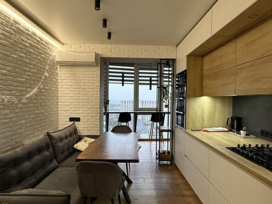 Здається в оренду 2 х кімн. В  новобудові -кухня студія 84 кв Сокільники