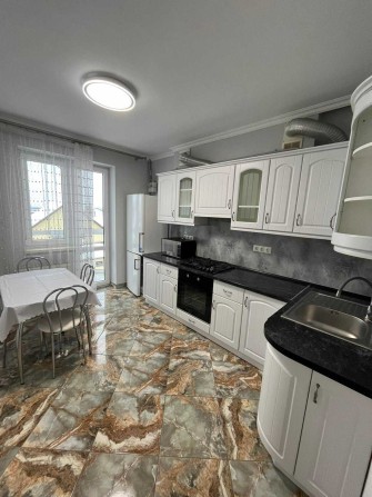 Оренда 2-х кім. кв-ри в м.Винниках (р-н вул.Винна Гора) - фото 1