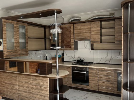 Здам в оренду 2-х кімн. квартиру в Самборі з гаражем, вул. Білозіра Самбор