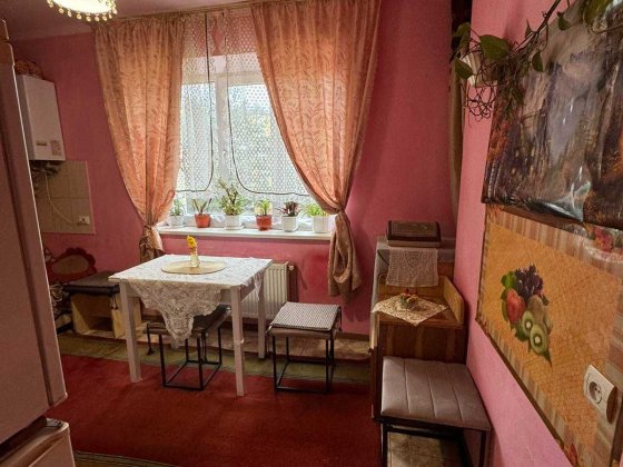 2-х кімнатна квартира, м.Жовква Жолква