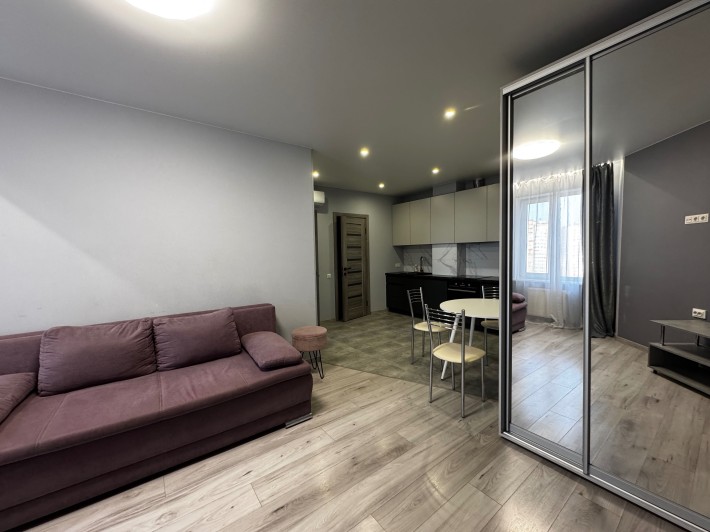 1- комнатная, ЖК "Радужный", ул. Гранитная, 1 - фото 1