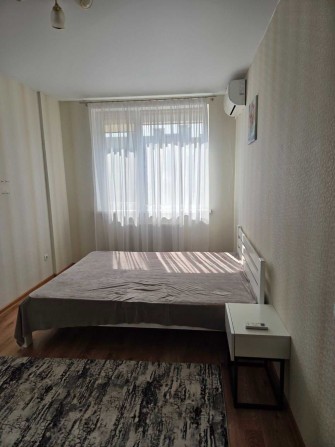 Сдам чистую и уютную 1 ком.кв ЖК 7 небо. - фото 1