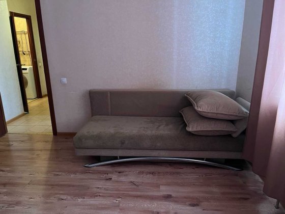 7 небо\Авангард квартира с ремонтом мебелью быттехникой балкон застекл Авангард